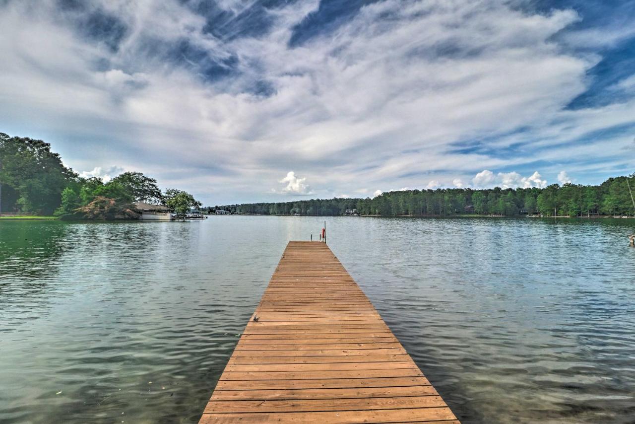 Waterfront Lake Martin Home With Grill And Beach! Eclectic Exterior photo